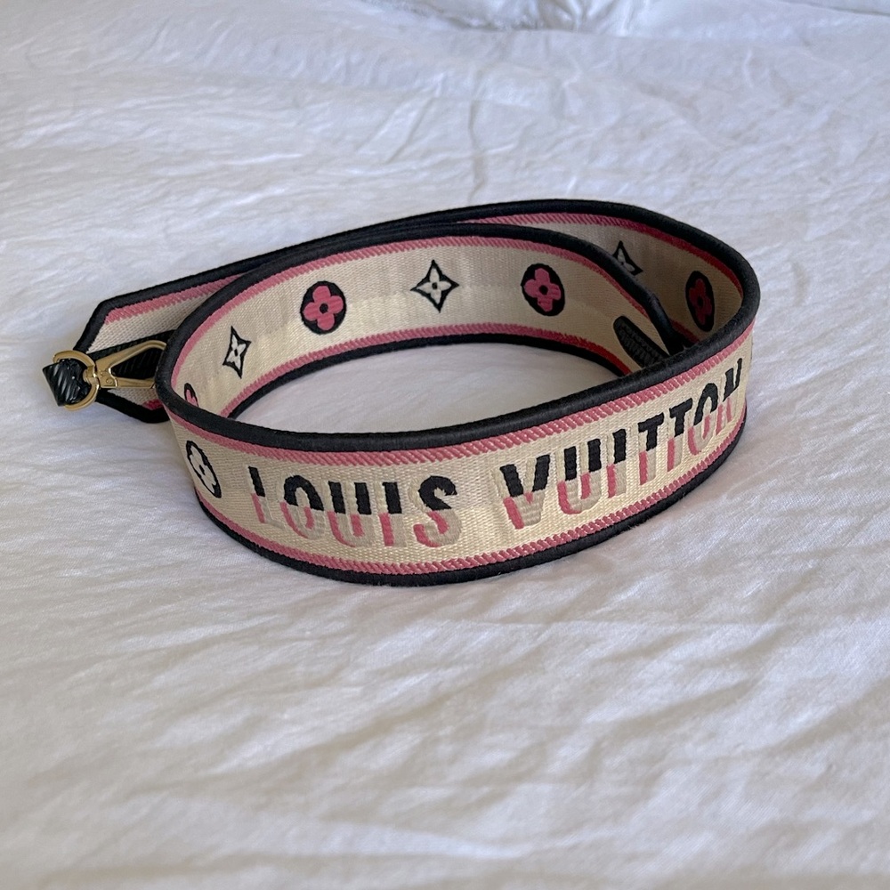 Louis Vuitton crossbody bag strap
